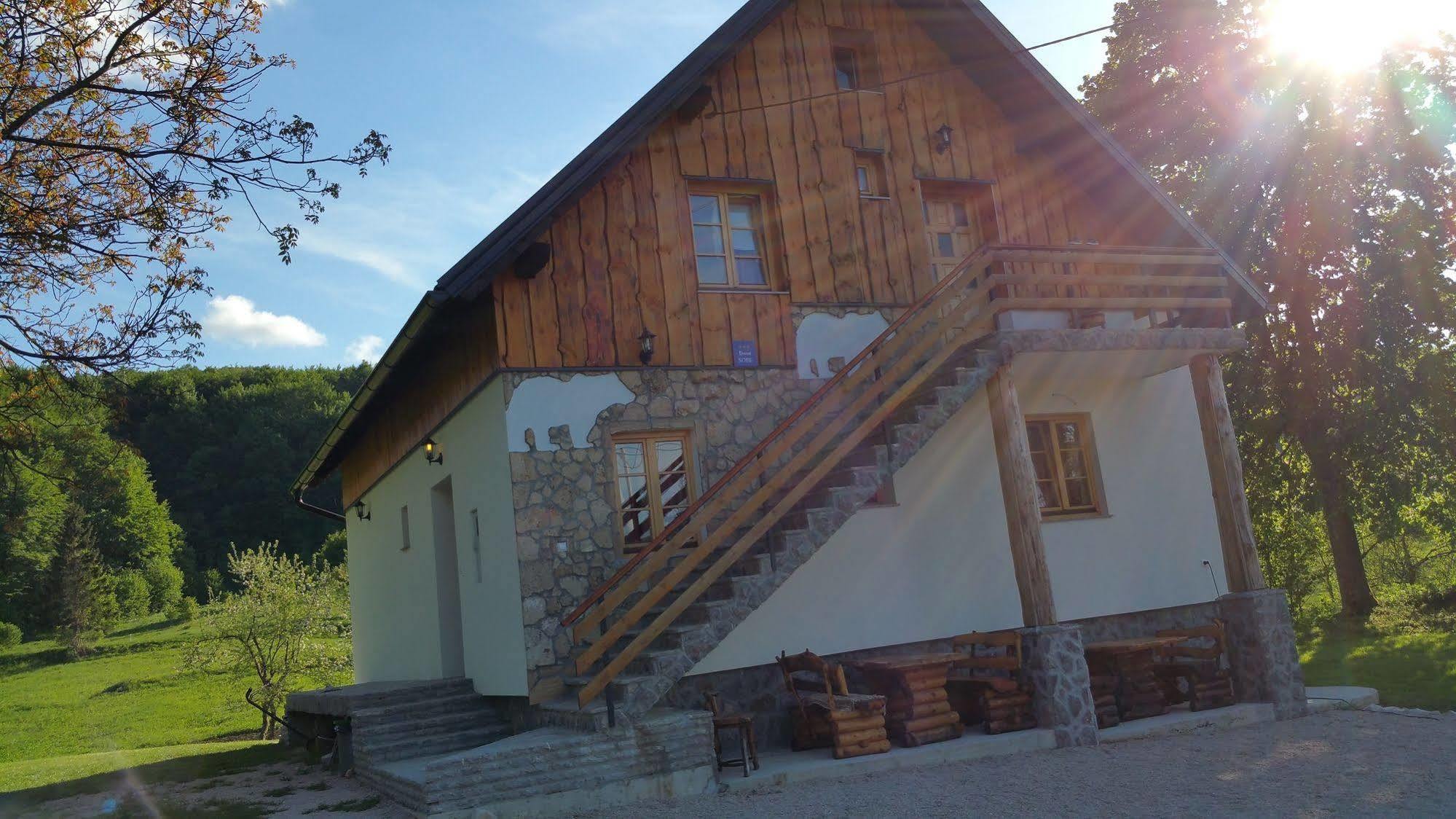 Plitvička Jezera Guest House Plitvice Waterfall מראה חיצוני תמונה