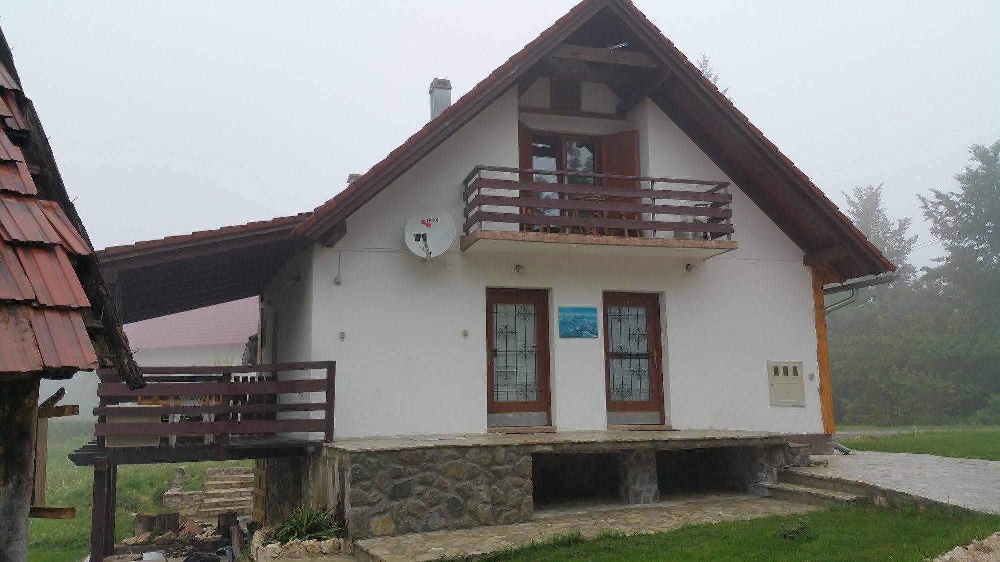 Plitvička Jezera Guest House Plitvice Waterfall מראה חיצוני תמונה