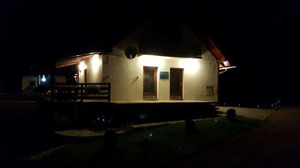 Plitvička Jezera Guest House Plitvice Waterfall מראה חיצוני תמונה