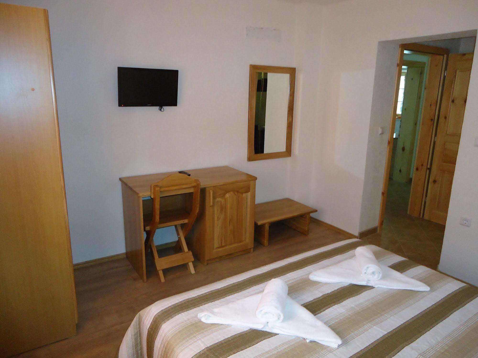 Plitvička Jezera Guest House Plitvice Waterfall מראה חיצוני תמונה