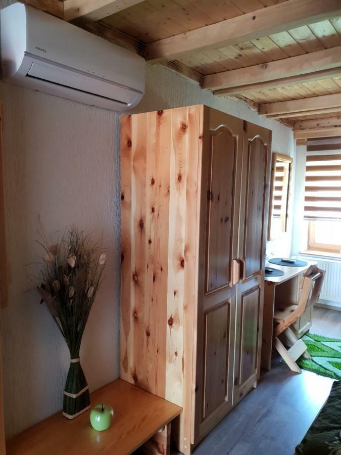 Plitvička Jezera Guest House Plitvice Waterfall מראה חיצוני תמונה
